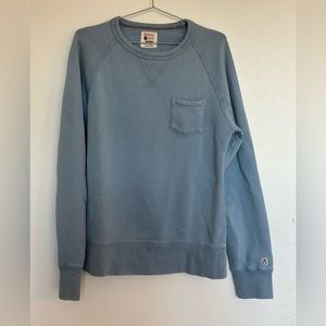 Todd Snyder x Champion Midweight Pocket Sweatshirt in Steel Blue